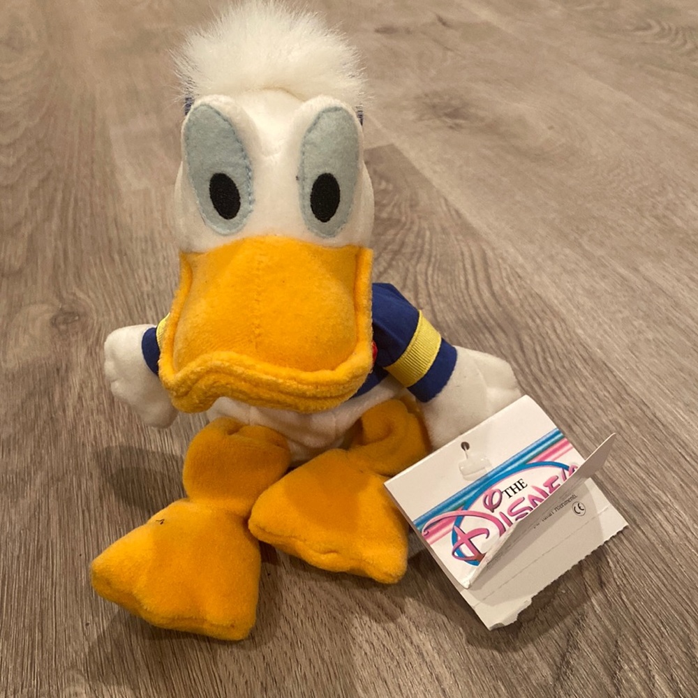 NWT Vintage Disney Donald Duck Beanbag Plush